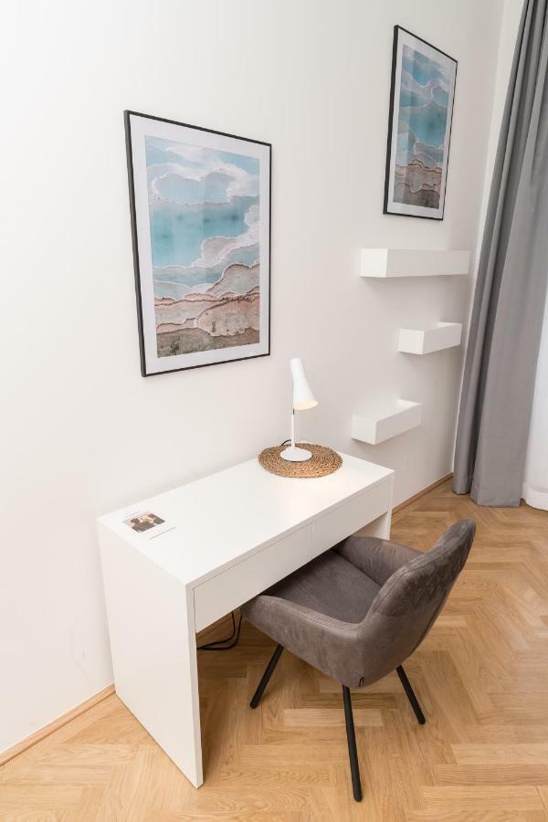 Stadlau Live Apartments Vienna Exterior photo